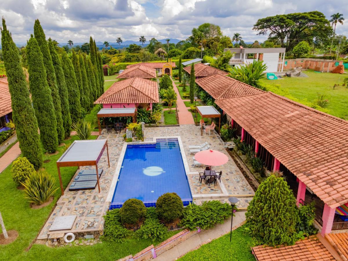 Hotel Campestre Solar De La Luna Альбания Экстерьер фото