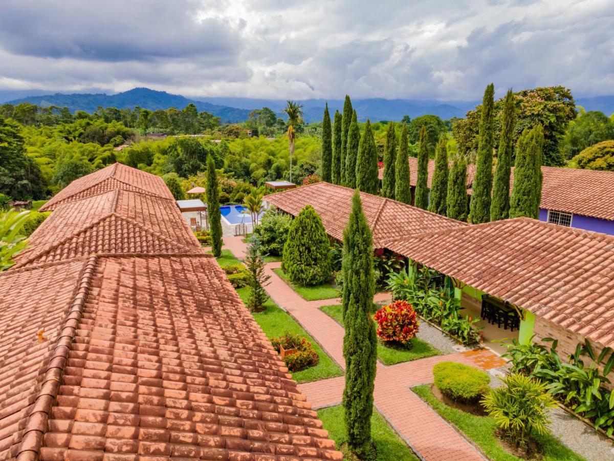 Hotel Campestre Solar De La Luna Альбания Экстерьер фото