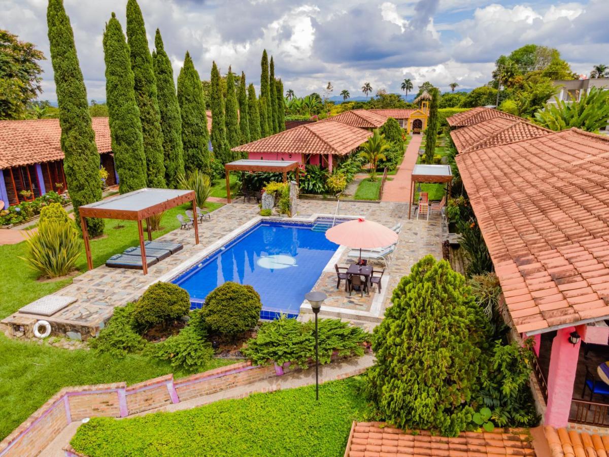 Hotel Campestre Solar De La Luna Альбания Экстерьер фото