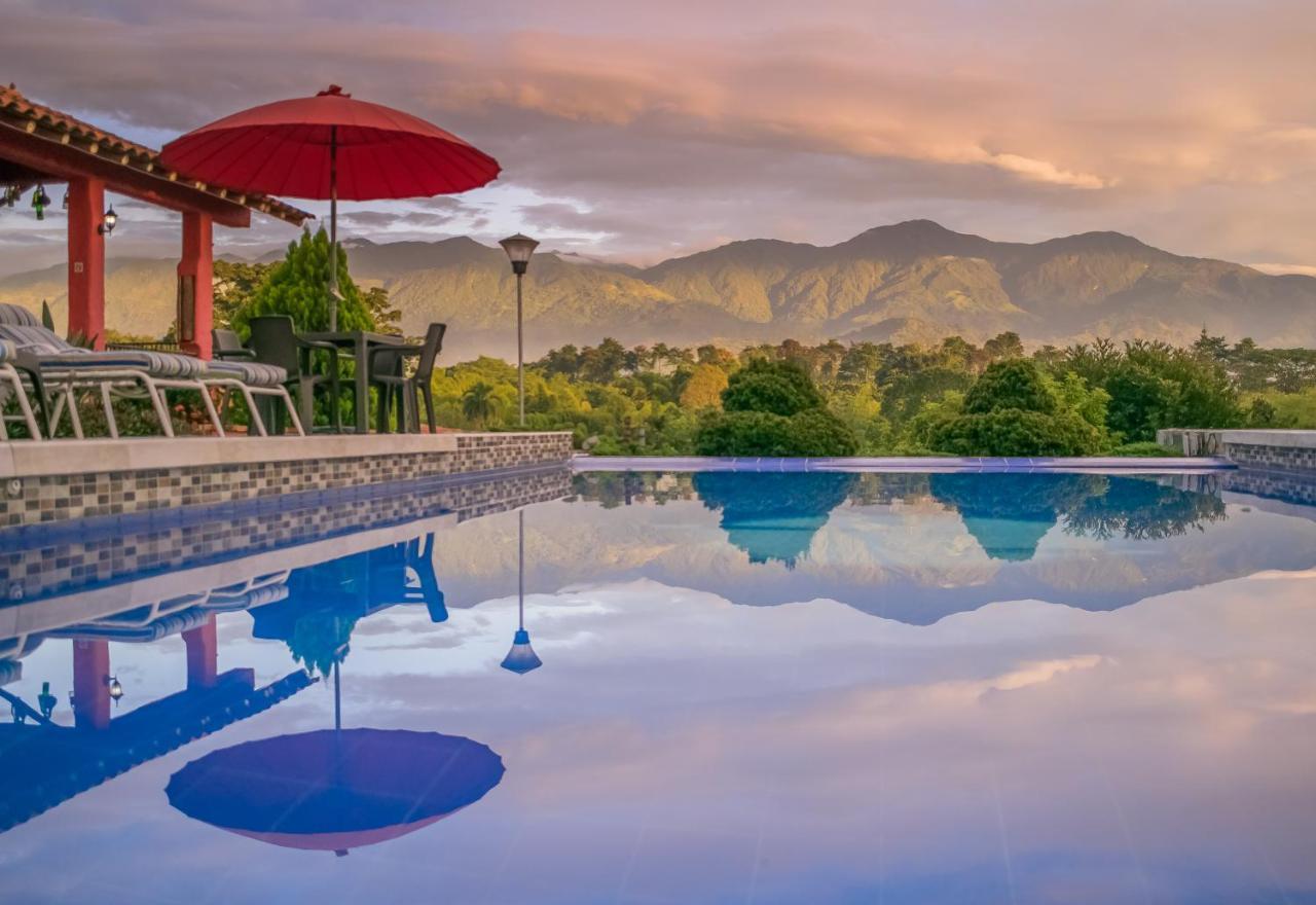 Hotel Campestre Solar De La Luna Альбания Экстерьер фото